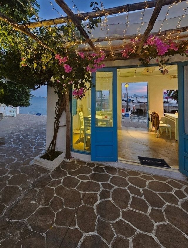 ✨ A Slice of Greece in Central Vietnam