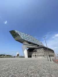 🏰 Antwerp: Art, Diamonds & History