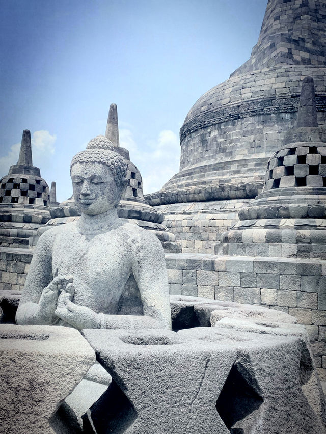 History Among Stupas🏯