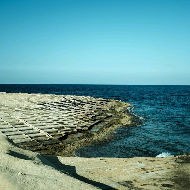 Crystals by the Sea – Malta’s Ancient Salt Pans 🌞🧂
