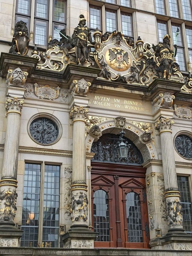 Bremen: Town Musicians, Roland, and Rathaus Wonders Bremen: Town Musicians, Roland, and Rathaus Wonders