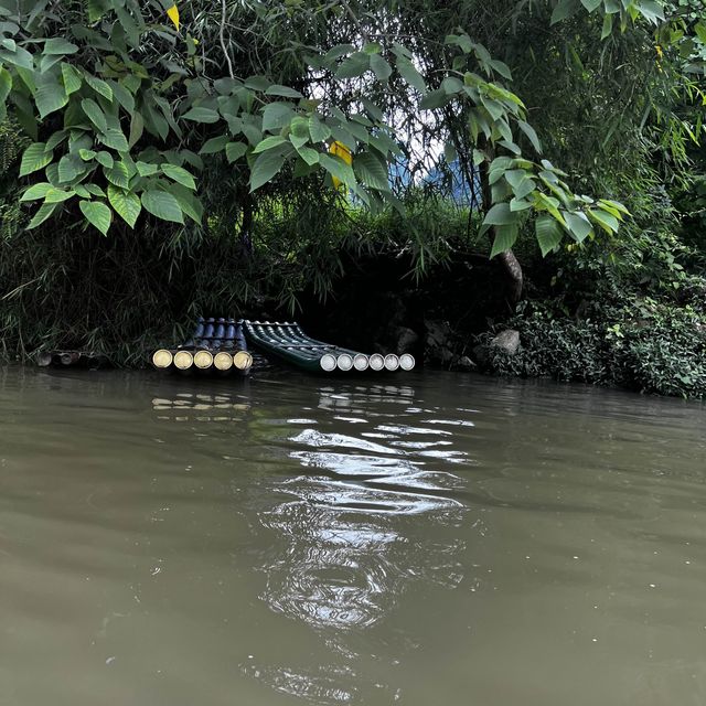 Yulong river Bamboo rafting, Yangshuo 