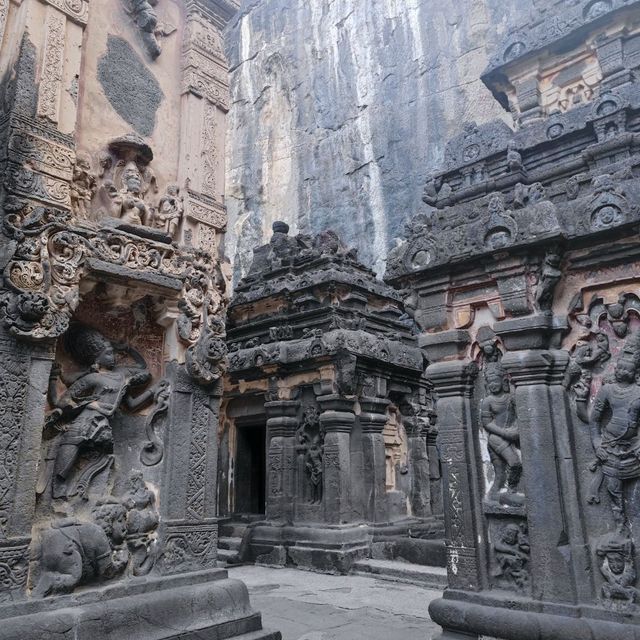 🛕 Temple That Rocks 🪨