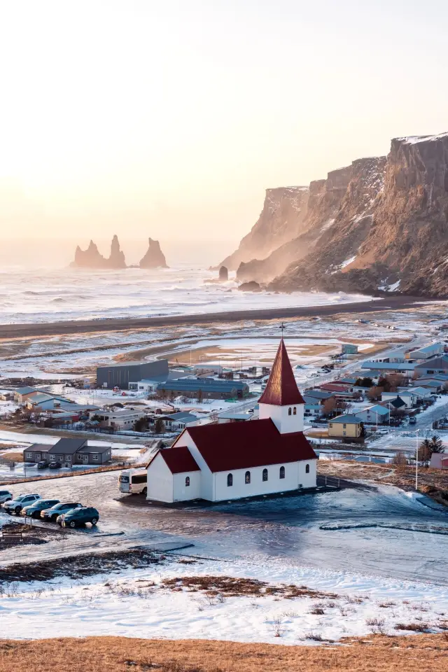 Iceland | A "Lonely Planet" one must visit in a lifetime