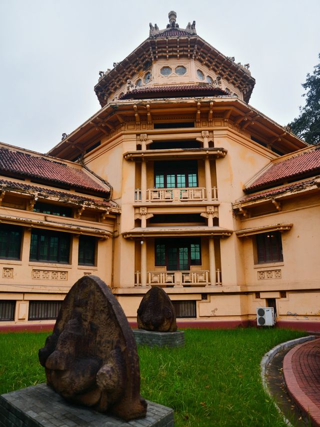 越南這家博物館，一半中華文明，一半印度文明