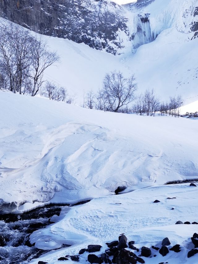 吉林探訪|冬季絕美長白山瀑布