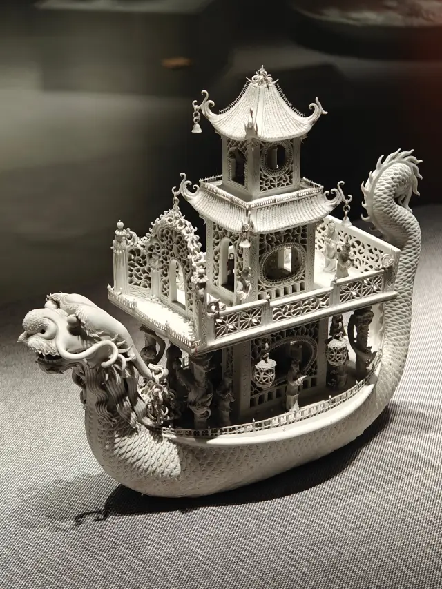 無言佛の家は―景德鎮・中国陶磁博物館にあります