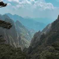 Discover the Enchanting Huangshan Mountains: A Year-Round Gem in Anhui Province