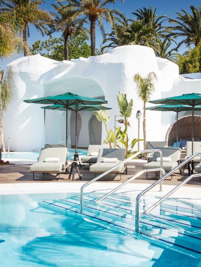 🌟 Marbella's Must-Stay: Deluxe Villas Don Carlos 🌴