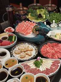 團結湖公園開新店！！北京四合院吃宮宴！！。