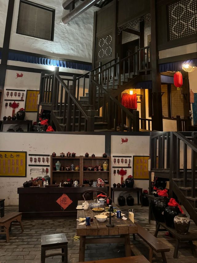 總得來一次同福客棧吧。