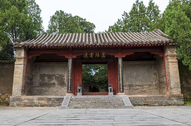 遊嵩山 - 養眼、養心、養肺的浪漫之旅。