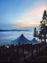 在普洱倚象山營地暨半山酒店,享受與自然相擁的美好時光。