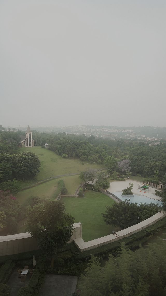 帶私家公園離大熊貓繁育研究基地超近的酒店。