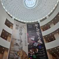 光與藝術結合的廣州藝術轉物館