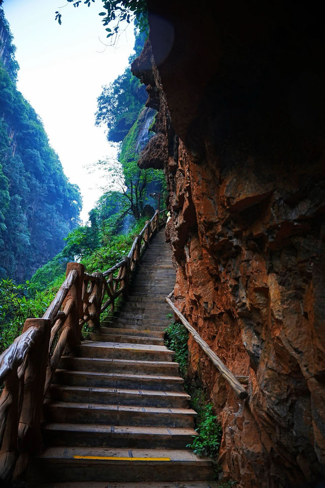 【貴州旅遊攻略】山咔咔裡的奇幻漂流吃貨躺平指南