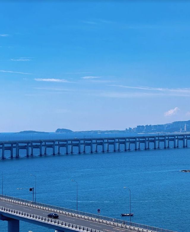 來到大連跨海大橋感受海風～
