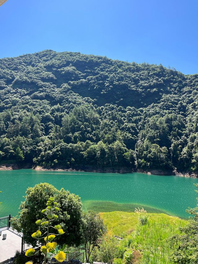 衢州小七孔藏唔住啦！舉山村山裡嘅藍寶石湖靚到窒息