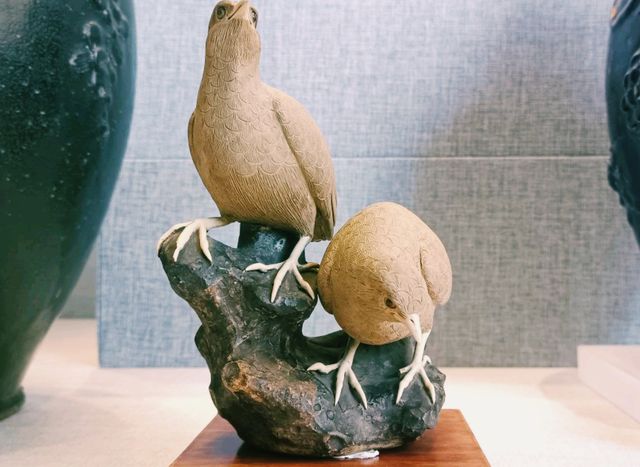 Guangdong Ceramic and Wood Carving Art