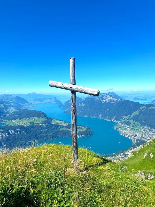 闖入阿爾卑斯山的神祕仙境——瑞士Stoos