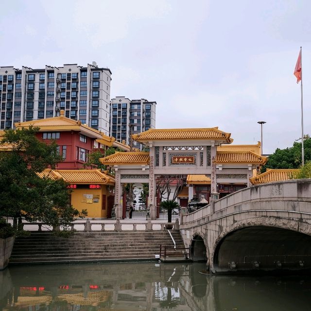 🛕 Qibao Temple: Serenity Amid Shanghai’s Ancient Streets