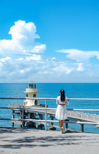 Nanao Island photoshoot! Bring the kids and take a photo with the lighthouse