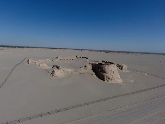 探秘樓蘭米蘭遺址:一眼千年,邂逅絲路傳奇 探秘樓蘭米蘭遺址:一眼千年,邂逅絲路傳奇