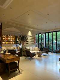 早晨推窗見雪山，這家民宿太治癒了