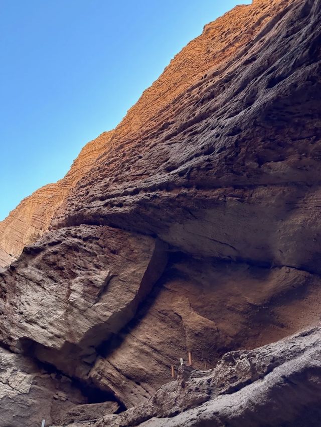 赴一場億年之約！天山神秘大峽谷的赤色秘境，刷屏朋友圈