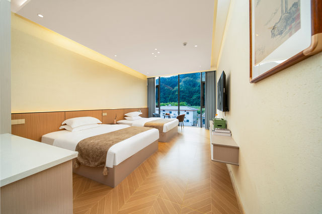 皖南川藏線月亮灣！草坪星空美宿實在太絕了。