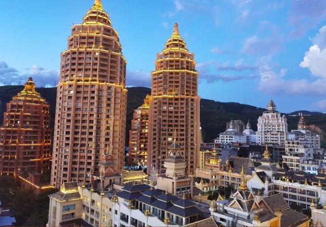 睡進星光夜市!3分鐘直達,這間傣風酒店免費升級你的版納夜生活 睡進星光夜市!3分鐘直達,這間傣風酒店免費升級你的版納夜生活