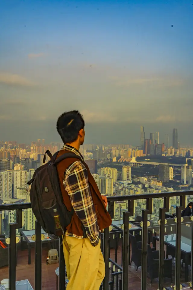 To capture this shot, I made a special trip to Nanning to experience the cityscape. 