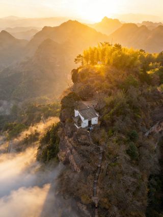 黄山よりも、この控えめな隠れた仙山が好きです