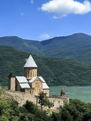9-day Caucasus three-country guide with a detailed itinerary and quick booking