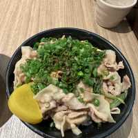 為食軍團進軍伝説丼飯🤣