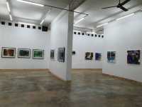เดินเสพงานศิลป์บรรยากาศริมน้ำที่หอศิลป์ริมน่าน