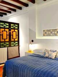 COLORFUL MANSION ROOM AT JAWI PERANAKAN