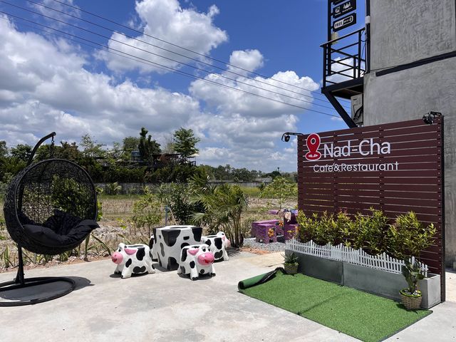 Nad-Cha Cafe and Restaurant