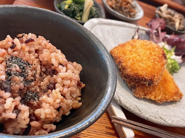 【こだわりが凄すぎる】無添加・無農薬・発酵食材使用のマクロビ定食！