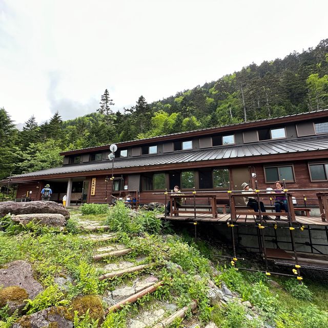 【山梨】豊かな自然の中の小屋！白根御池小屋