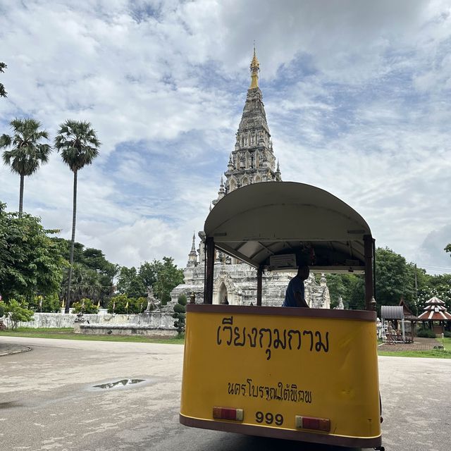 วัดเจดีย์เหลี่ยม ประตูสู่นครโบราณ📍