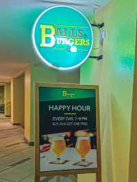 푸켓 메리어트 멀린비치 리조트 햄버거 맛집 Balls&Burger