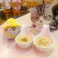 Many Mo Cafe