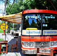 คาเฟ่บนรถบัส สุราษฎร์ฯ