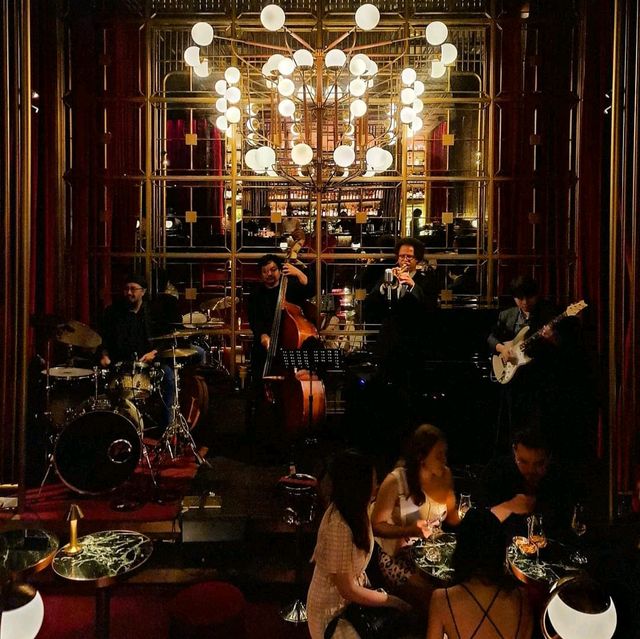 crimson room บาร์สุด exclusive