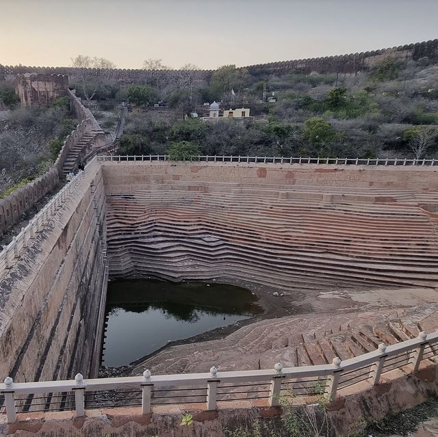 Nahargarh Fort: A Hilltop Haven