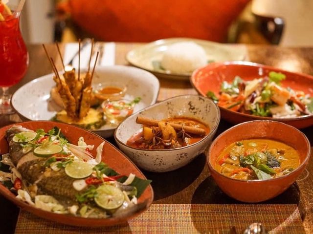 Hilton Sukhumvit Bangkok Hotel ที่พักสวยกลางกรุง