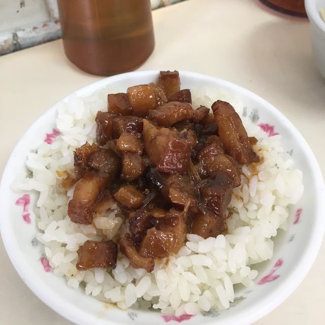 台南長榮牛肉湯，讓你吃出牛肉的鮮甜與膠質