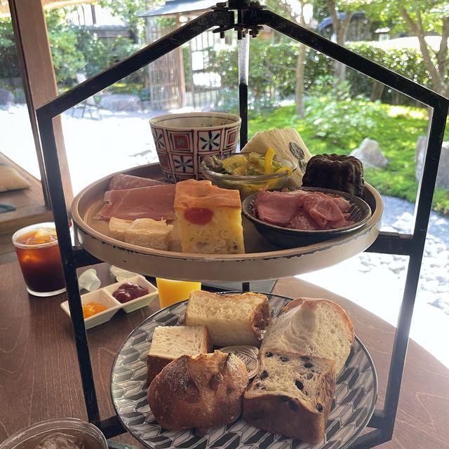 【京都府】嵐山の人気カフェでお料理と雰囲気を楽しむ