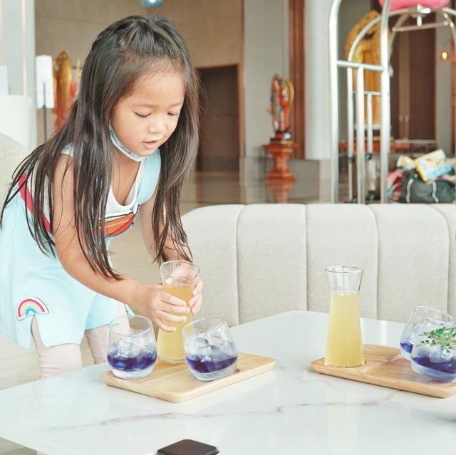 โรงแรมเปิดใหม่ #ศรีราชา เห็นวิวเกาะลอย ทุกห้อง!! 